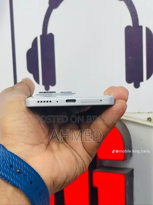 রিয়েলমি ১৪ ২৫৬ জিবি হোয়াইট