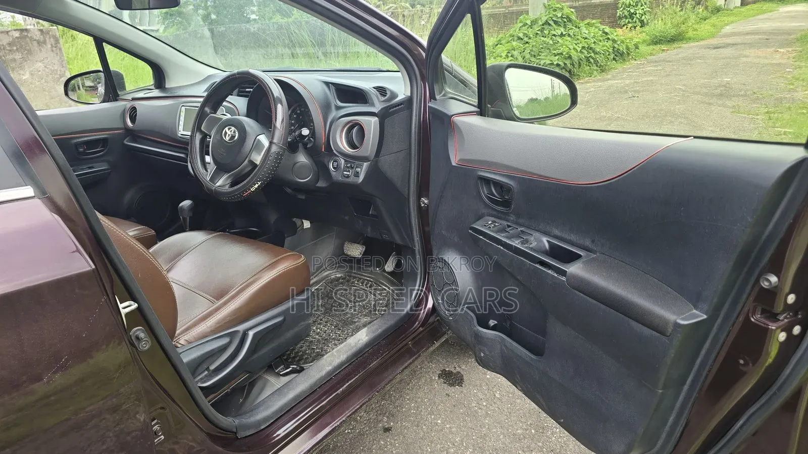 Toyota Vitz 2012 Maroon