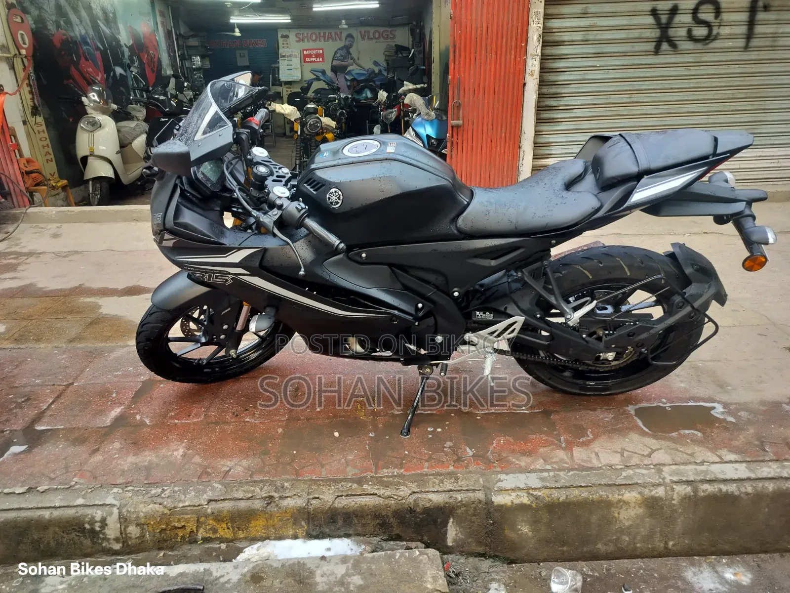 Yamaha R1 2026 Black