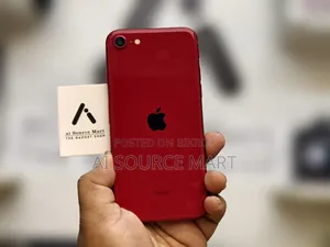 Apple iPhone SE 64 GB Red