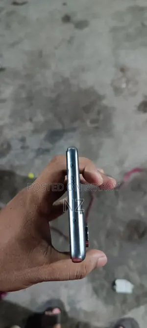 Tecno Camon 40 256 GB Silver