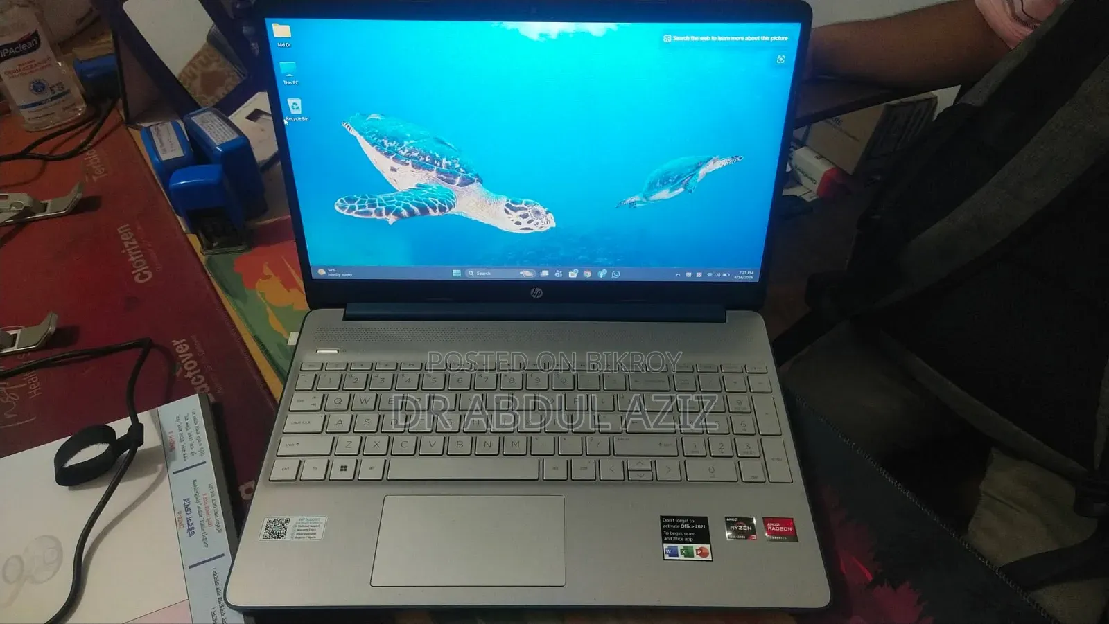 Laptop HP 15s 8GB AMD Ryzen 5 SSD 512GB