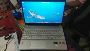 Laptop HP 15s 8GB AMD Ryzen 5 SSD 512GB