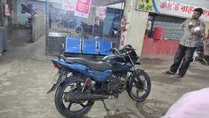 Hero Glamour 2015 Black