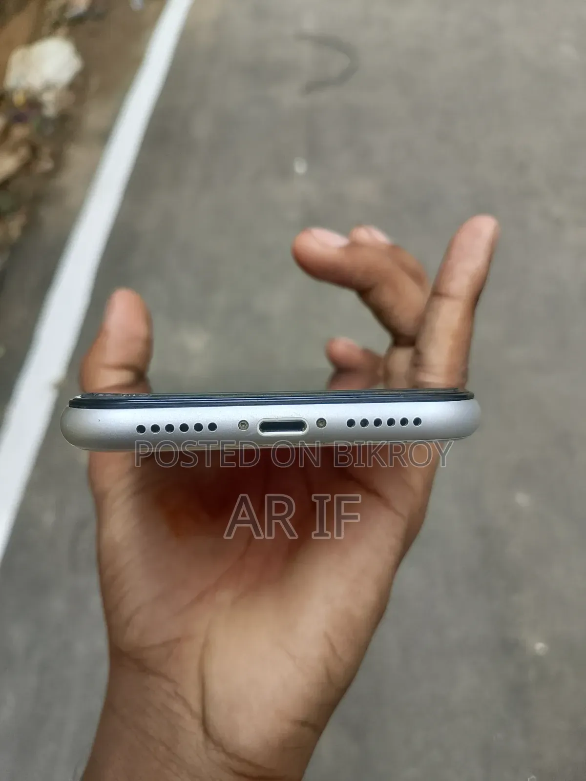 Apple iPhone XR 64 GB White