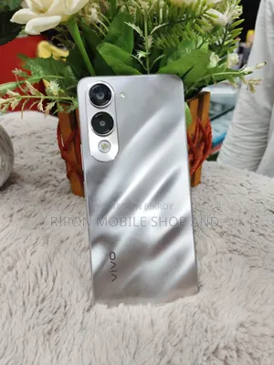 New Vivo Y19 128 GB Rose Gold