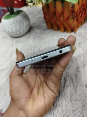 New Vivo Y19 128 GB Rose Gold