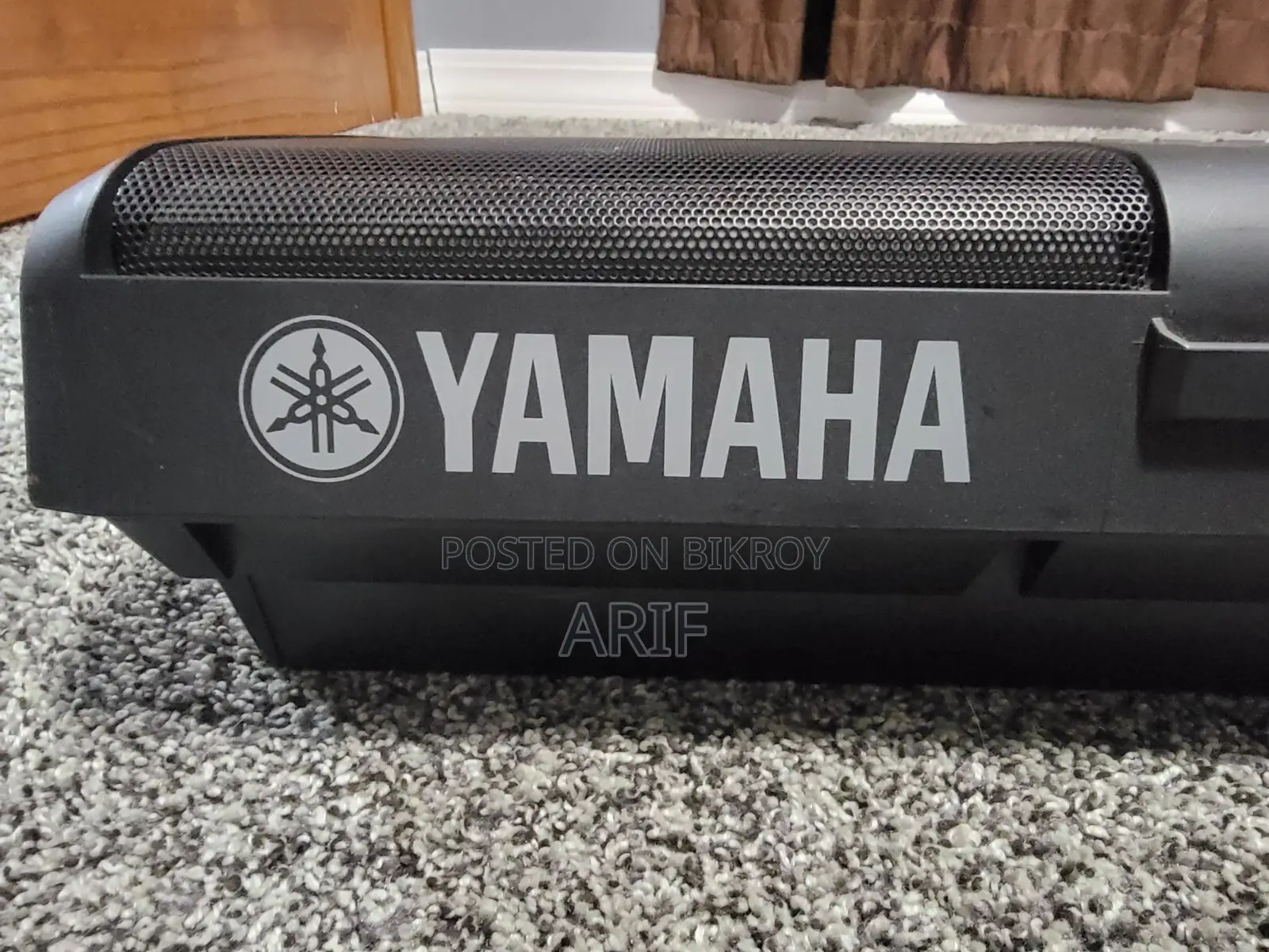 Yamaha PSR E-423 Touch-Sensitive Keyboard (Midi + Live!)