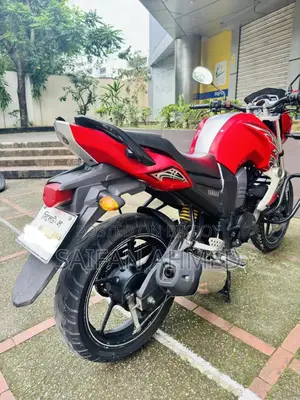 Yamaha FZ 2014 Red