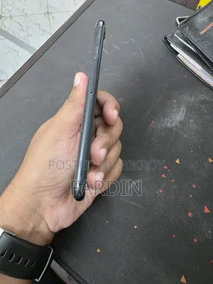 অ্যাপল আইফোন এসই ৬৪ জিবি ব্ল্যাক