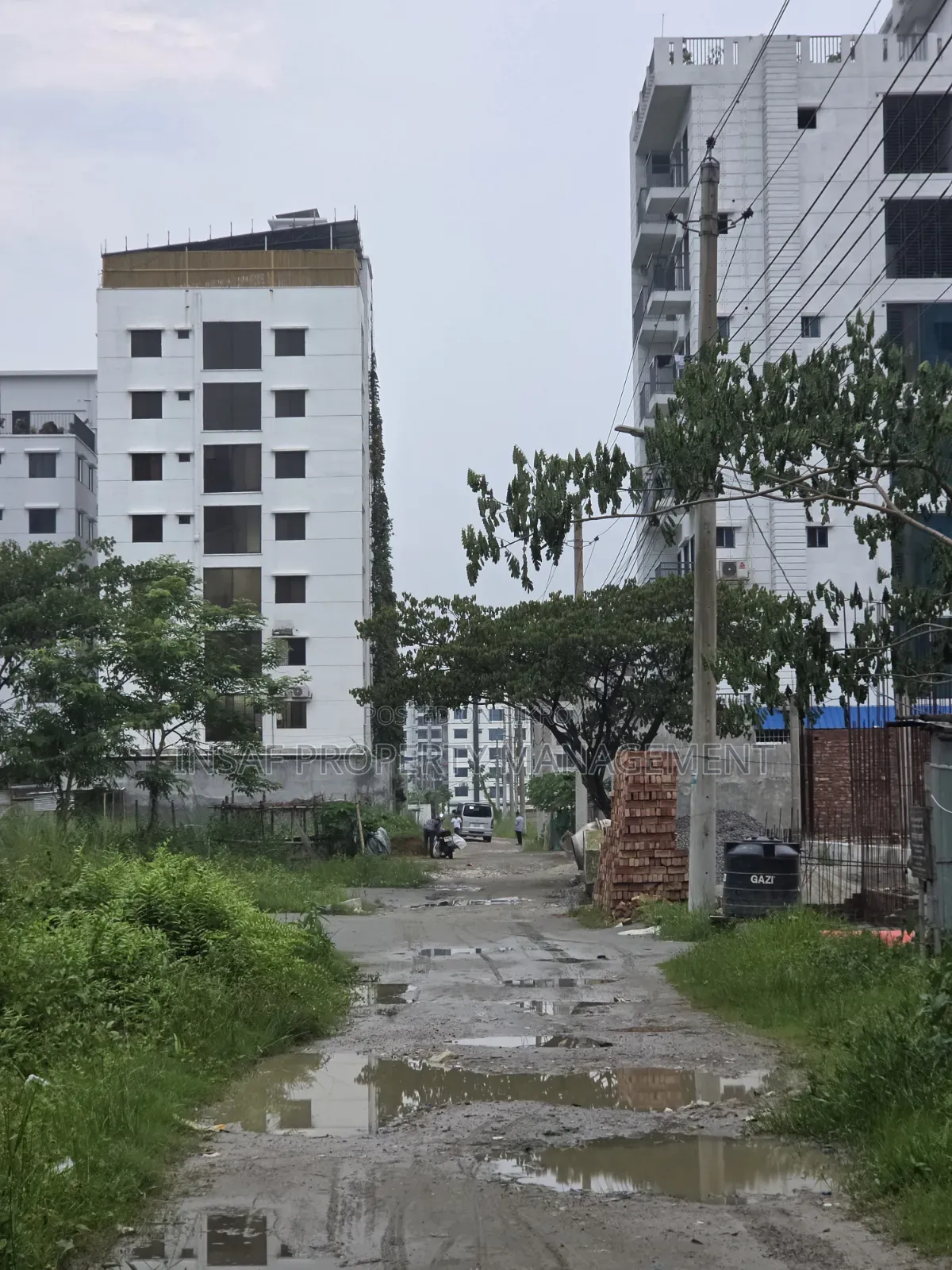বসুন্ধরায় ২০ বেডরুমের অ্যাপার্টমেন্ট বিক্রয়