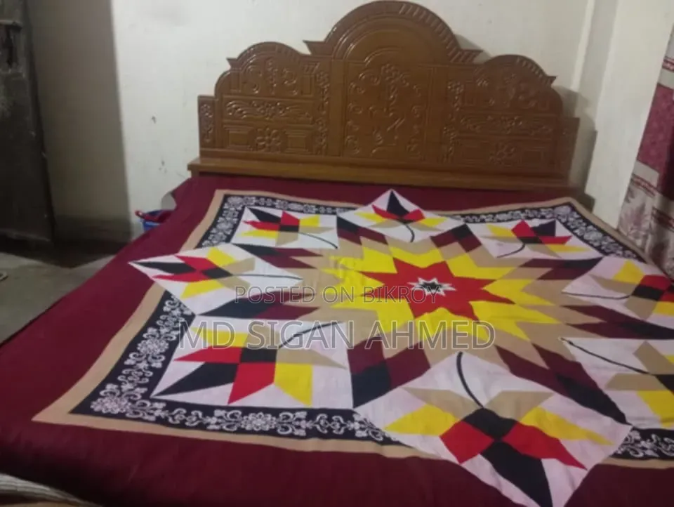 মালয়েশিয়ান কাঠের খাট