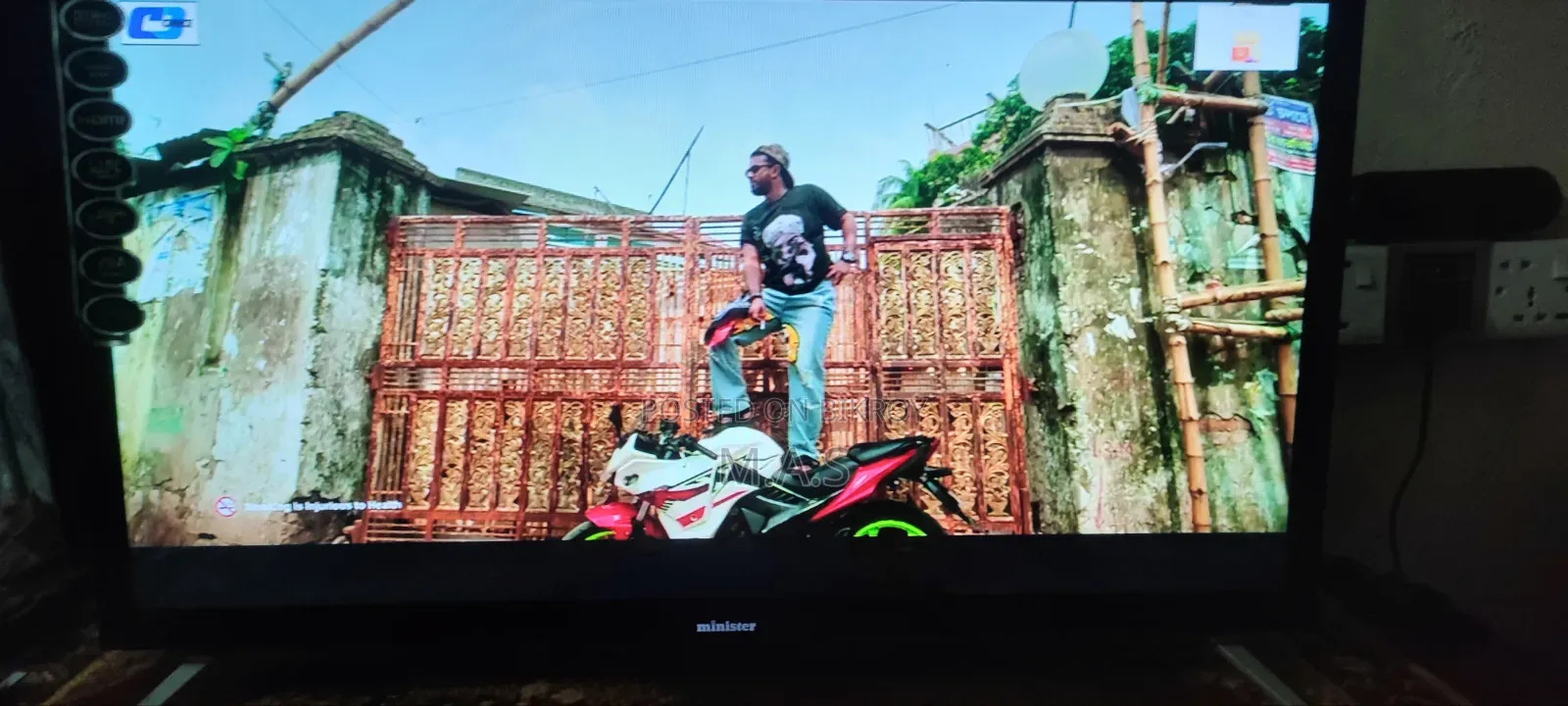 Minister 32" Smart Android LED TV