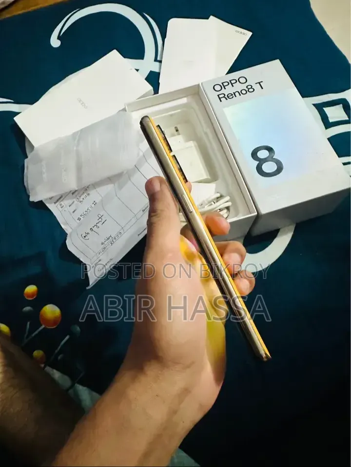 ওপ্পো রেনো ৮টি ১২৮ জিবি রেড