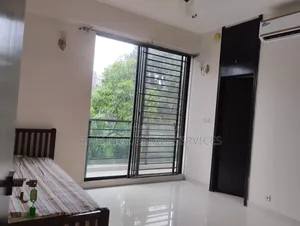 4-bedroom Apartment in Anik Real Estate, Gulshan for Rent