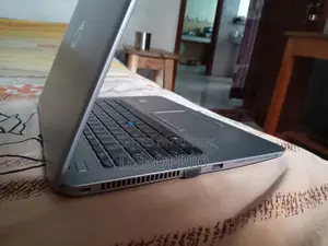 Laptop HP EliteBook 840 G3 8GB Intel Core I5 SSD 250GB
