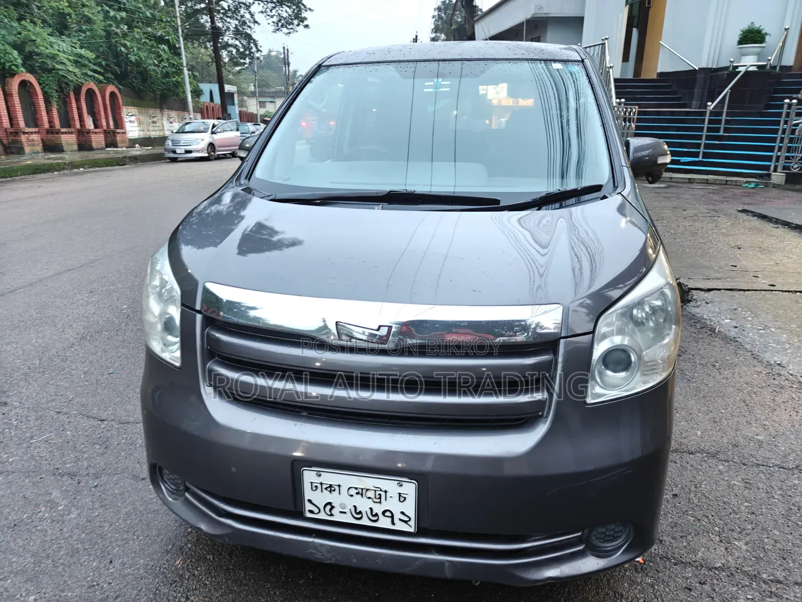 Toyota Noah 2009 Gray