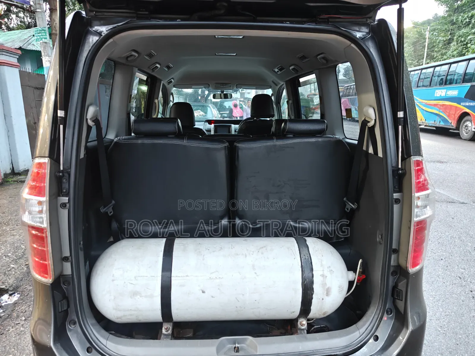 Toyota Noah 2009 Gray