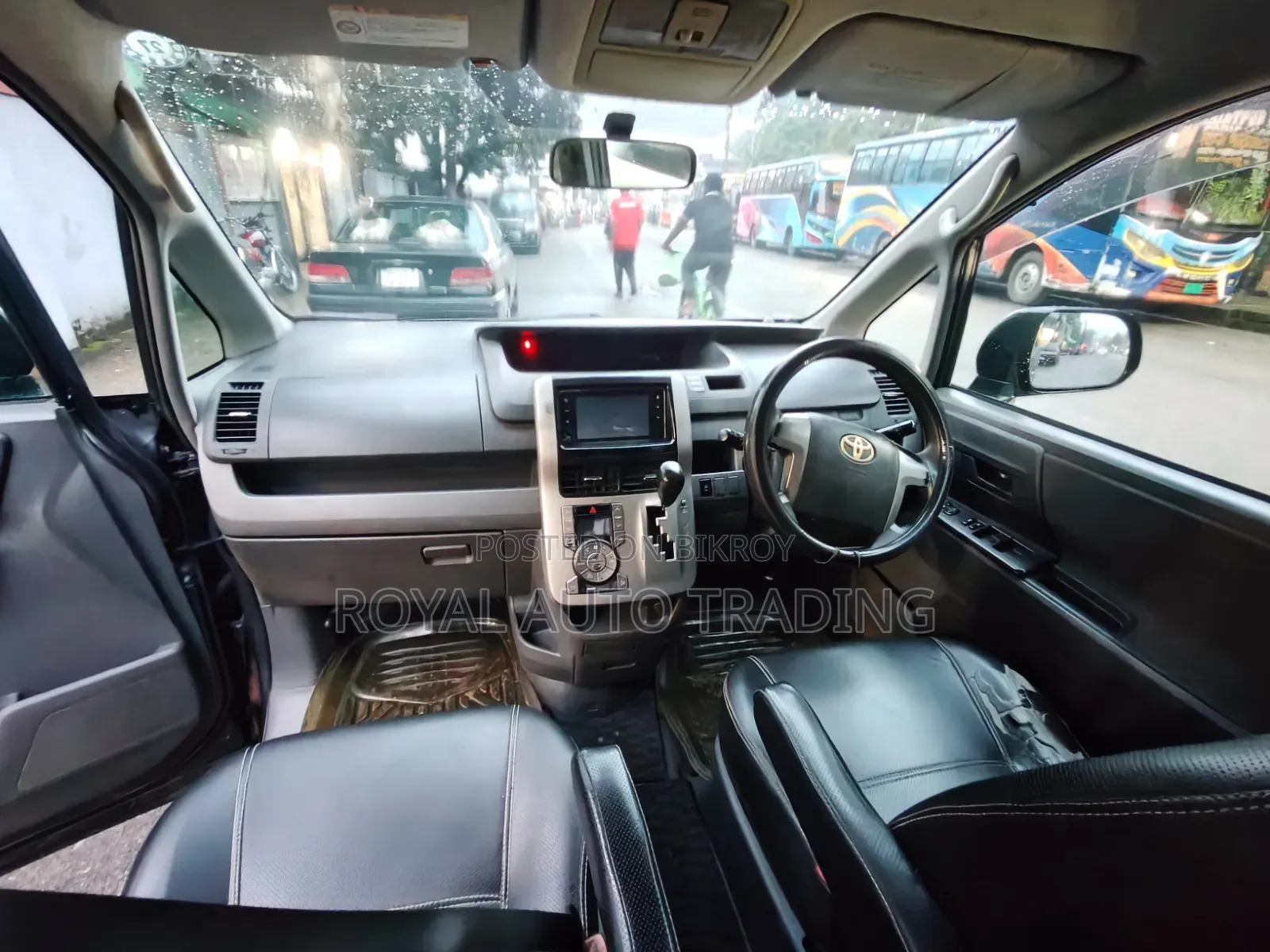 Toyota Noah 2009 Gray