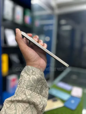 Realme 4 GB Gold