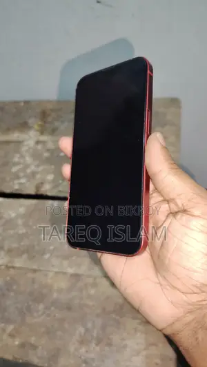 Apple iPhone 13 128 GB Red