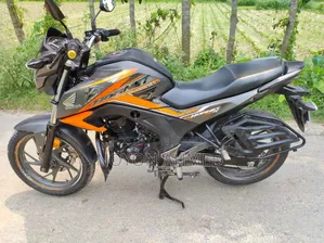 Honda Hornet 2021 Orange