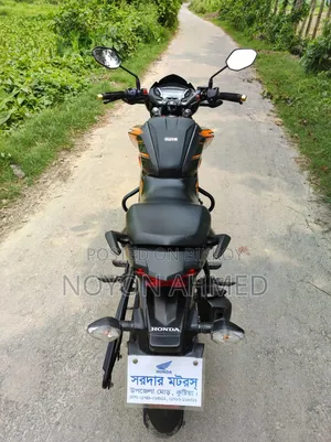 Honda Hornet 2021 Orange