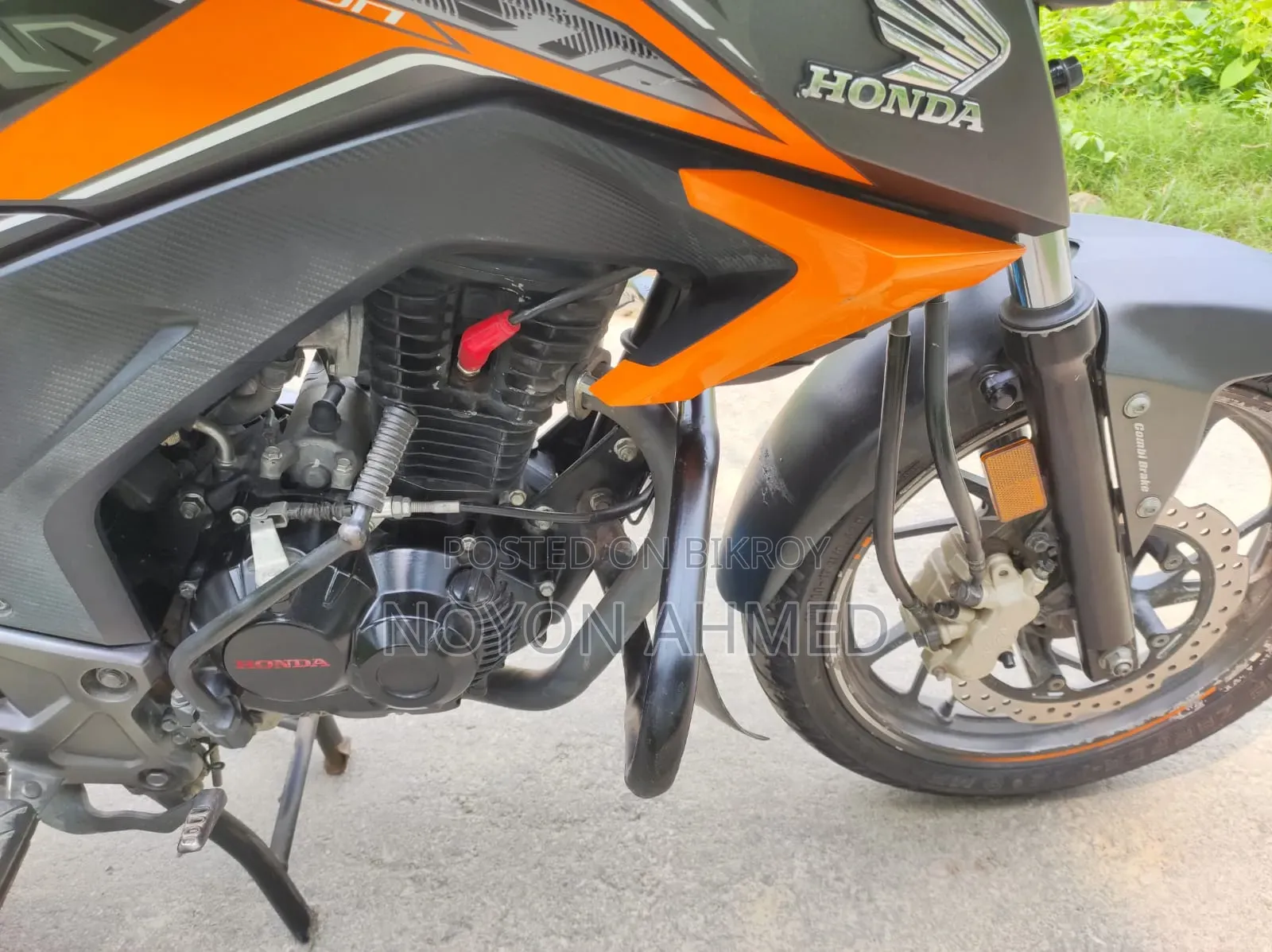 Honda Hornet 2021 Orange
