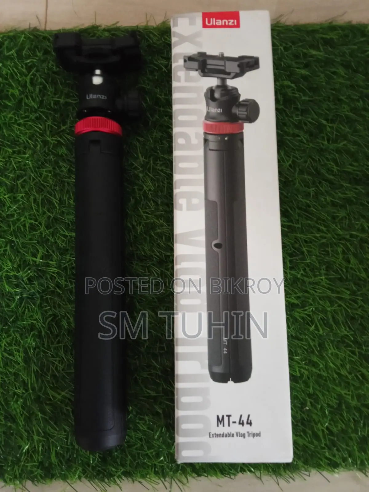 Ulanzi MT-44 Extendable Vlog Tripod