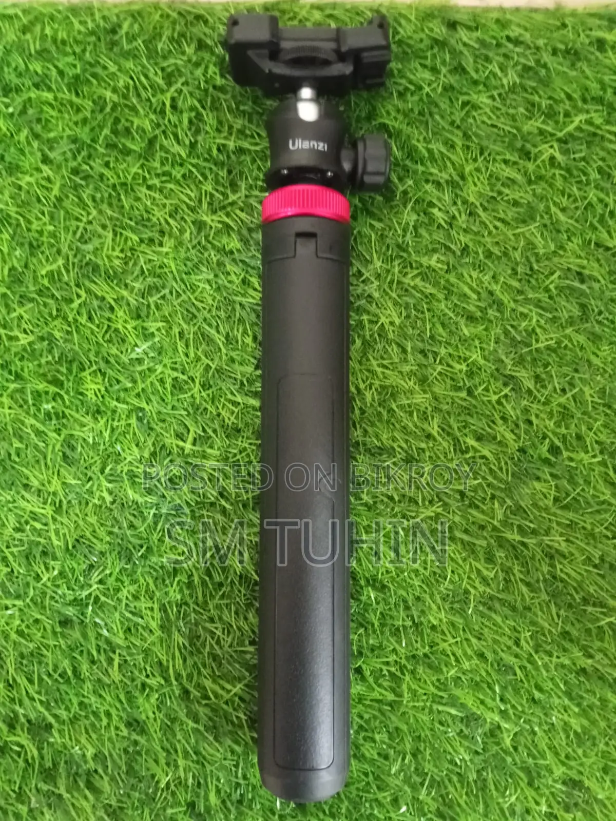 Ulanzi MT-44 Extendable Vlog Tripod