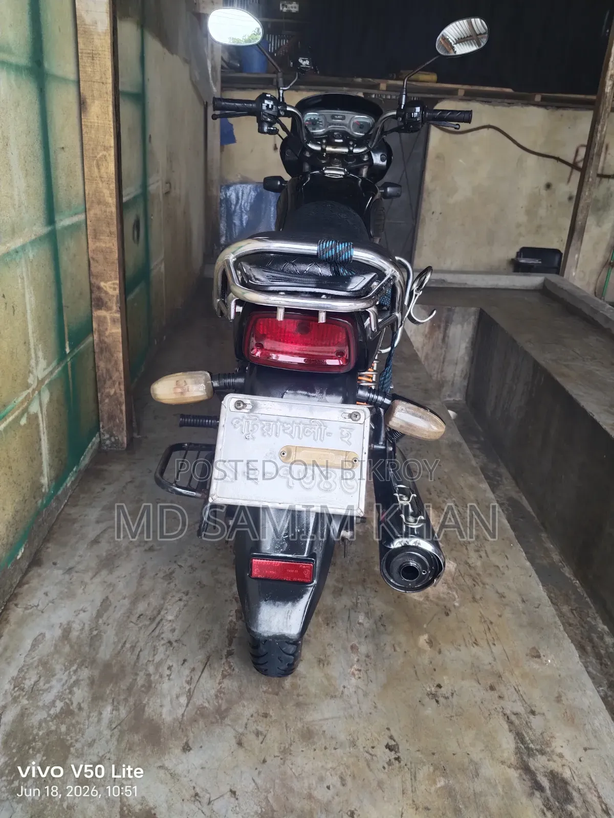 TVS Radeon 2021 Black