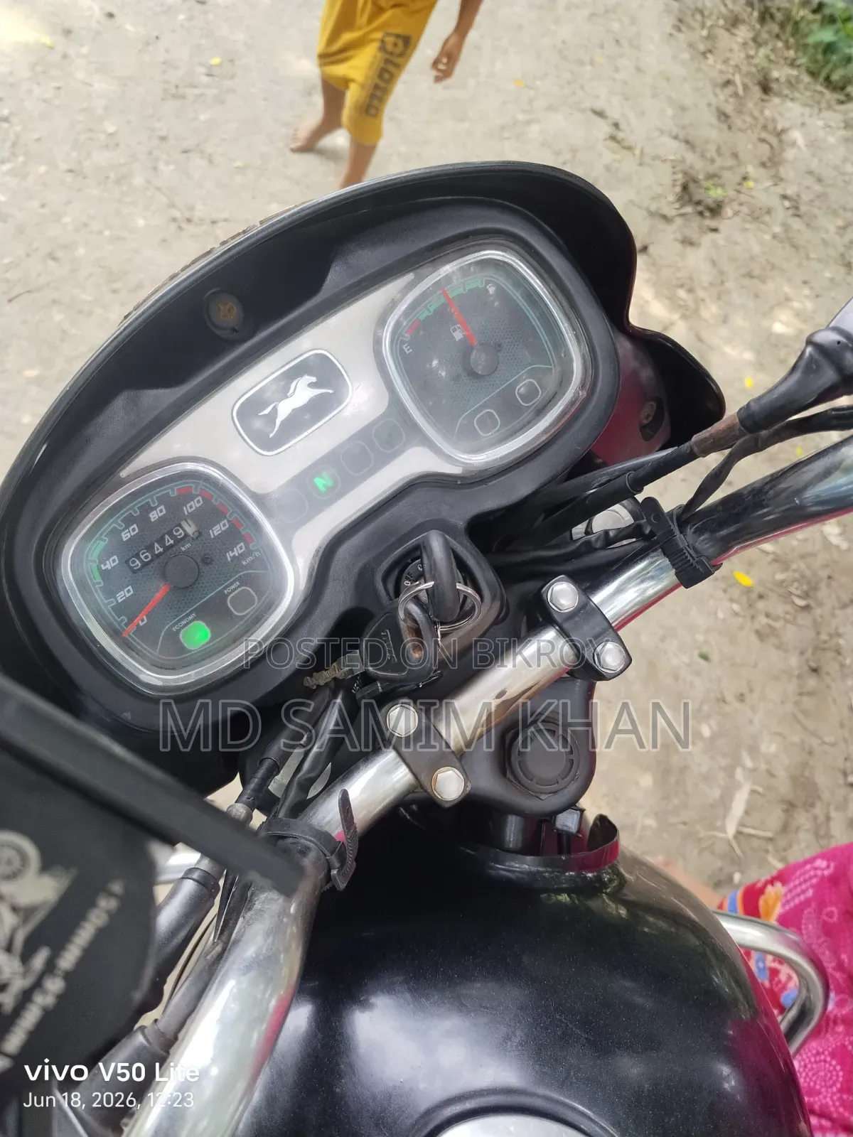 TVS Radeon 2021 Black