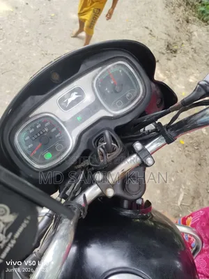 TVS Radeon 2021 Black