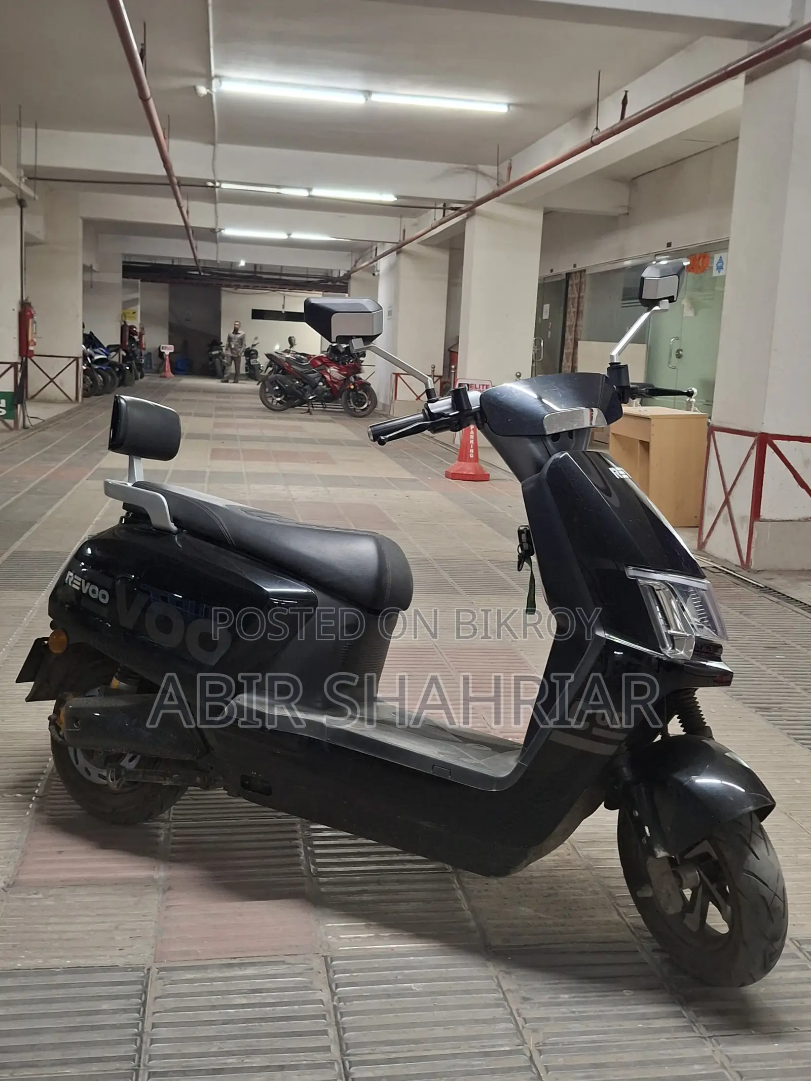 Revoo C00 2024 Black