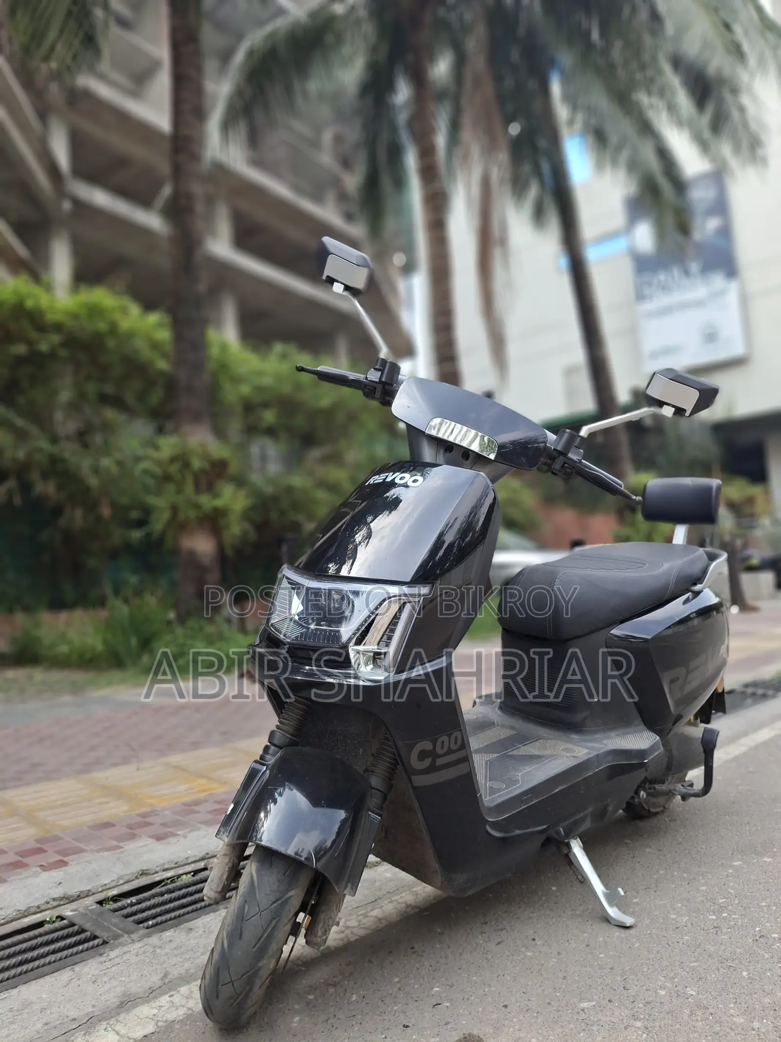 Revoo C00 2024 Black