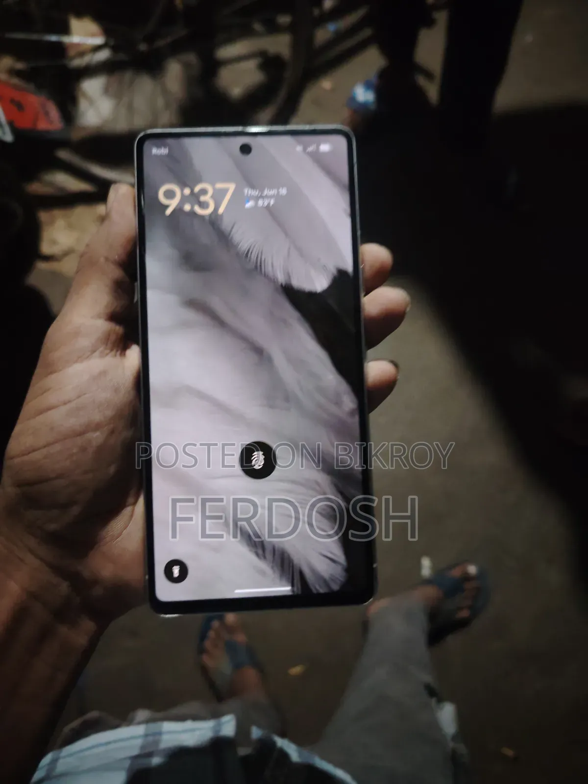 EL 8 GB White
