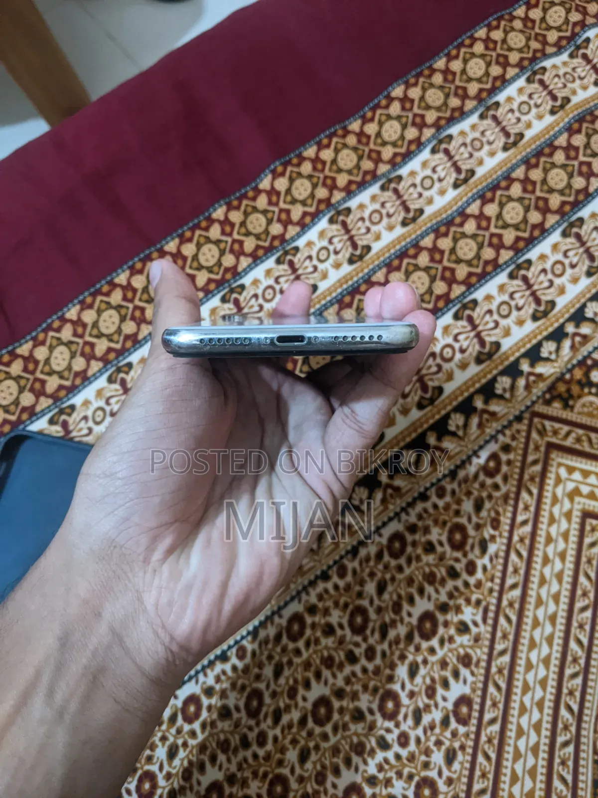 Apple iPhone X 64 GB White