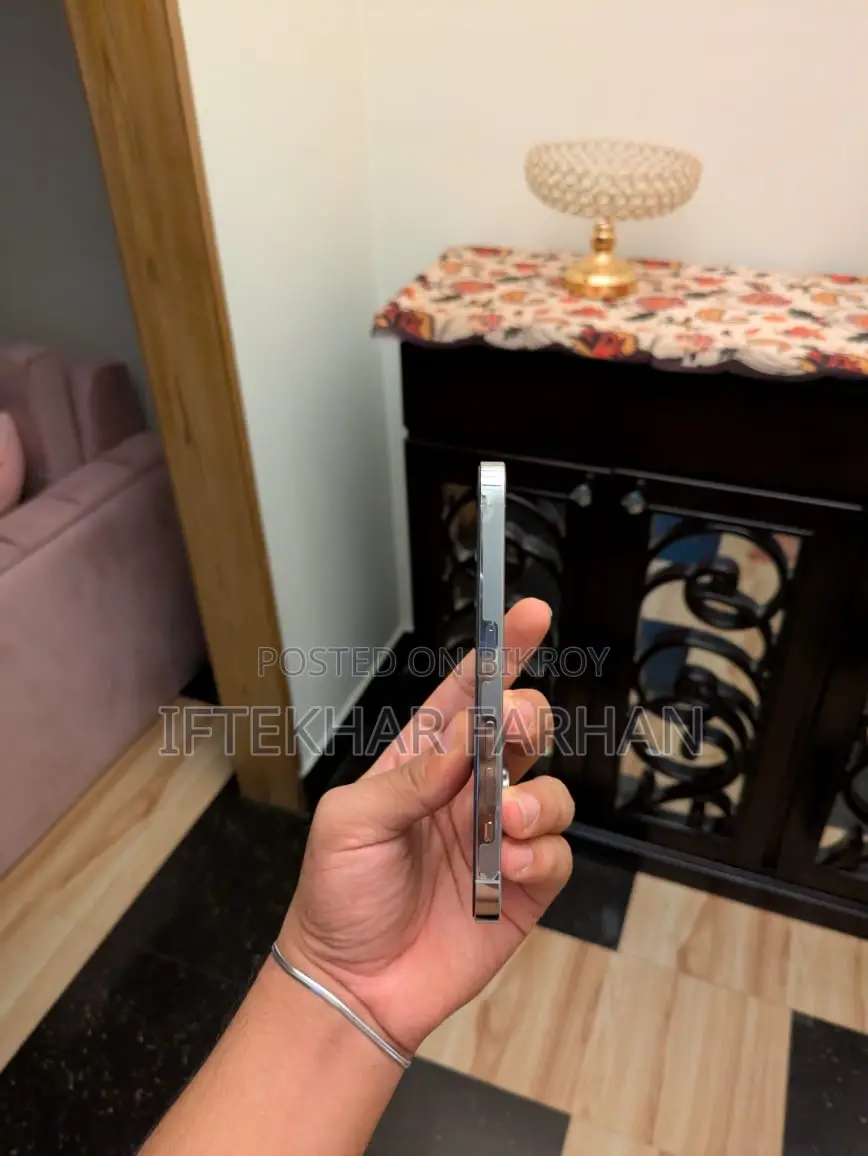 অ্যাপল আইফোন ১৪ প্রো ২৫৬ জিবি সাদা