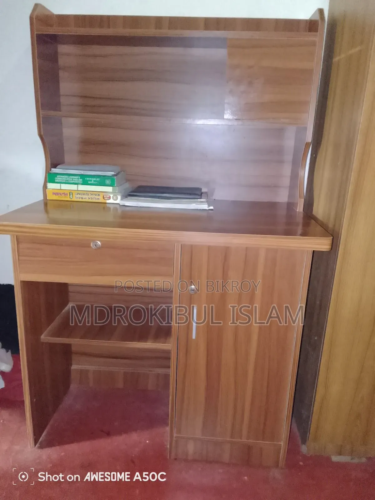 Reading Table New Condition