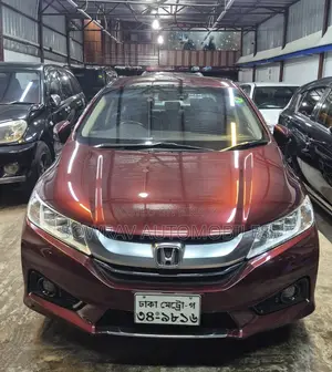 Honda Grace 2015 Red