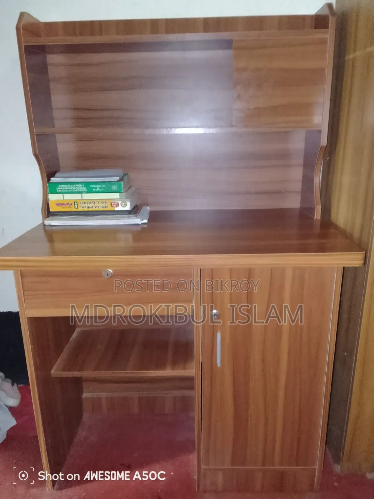Reading Table New Condition