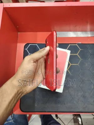 Apple iPhone 11 128 GB Red