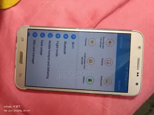 Samsung Galaxy J7 16 GB Gold