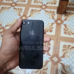 Apple iPhone 7 32 GB Black
