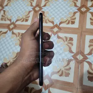Apple iPhone 7 32 GB Black