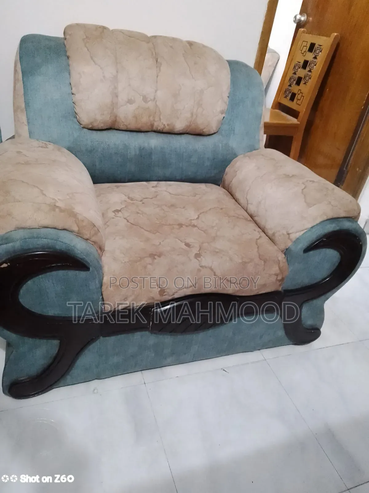 সোফা সেট (মোট ৩ সিটার)
