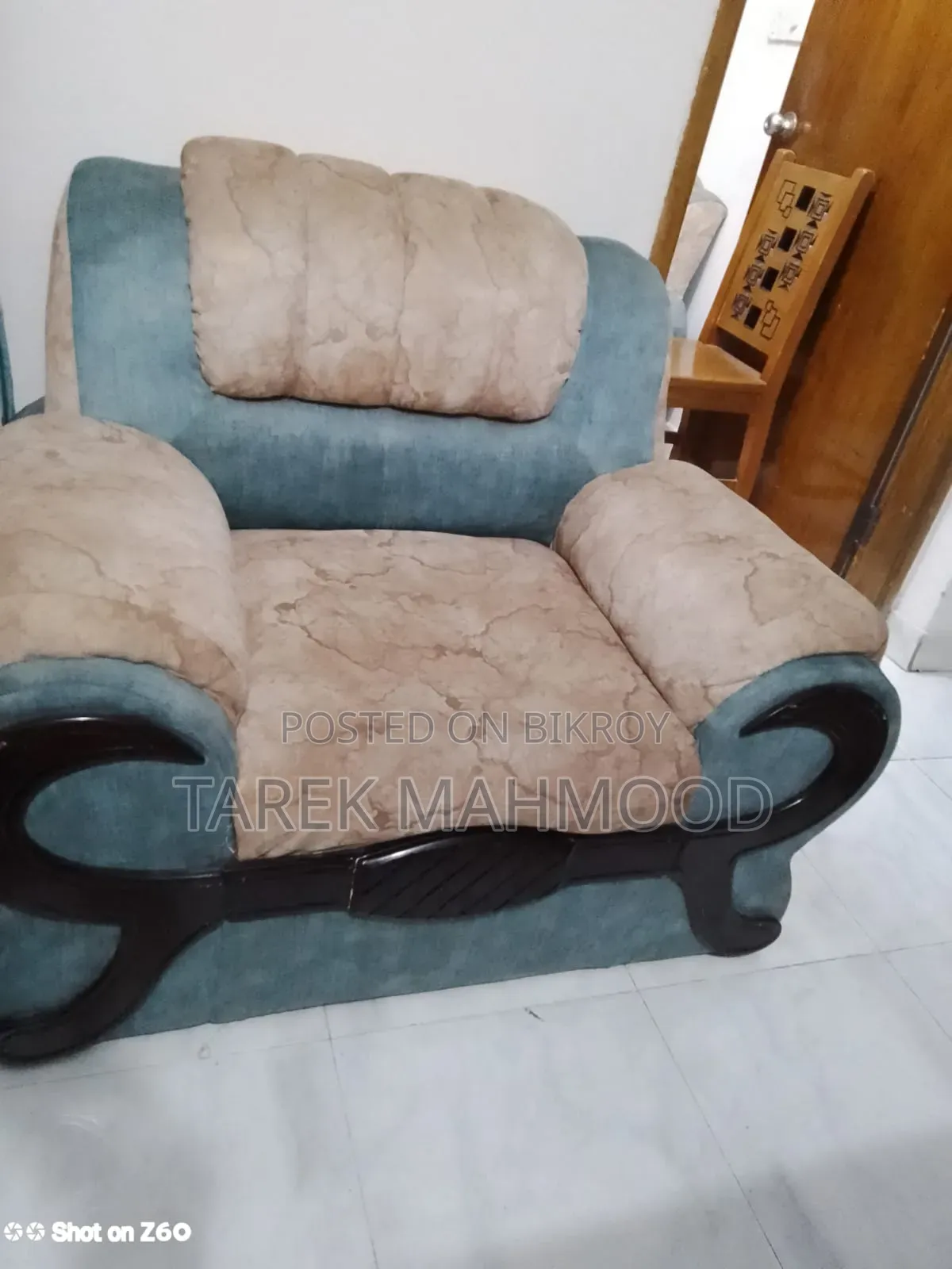 সোফা সেট (মোট ৩ সিটার)