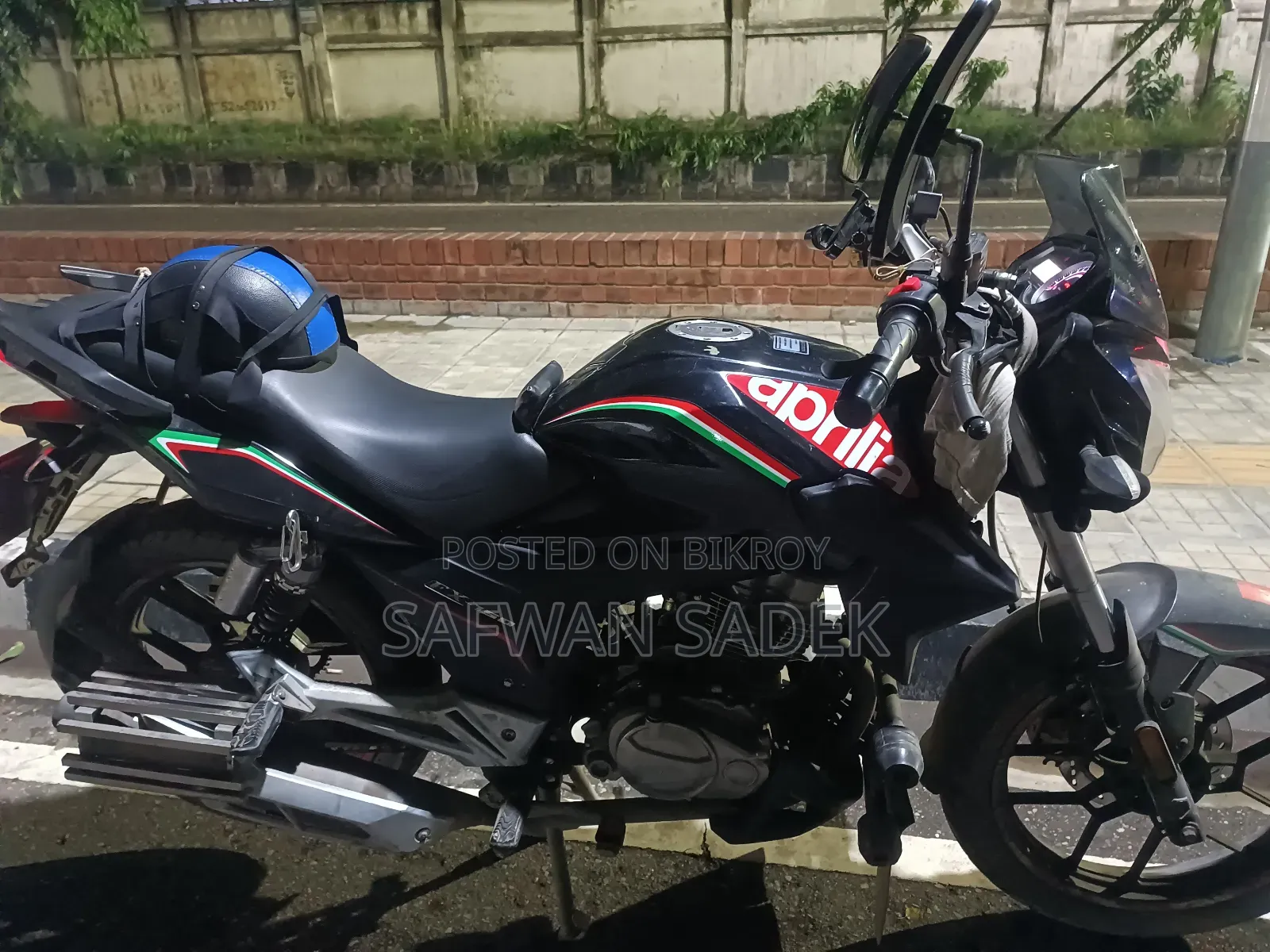 Aprilia FX 2018 Black