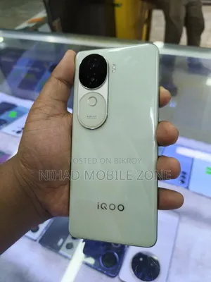 iQOO 256 GB Green