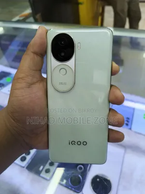 iQOO 256 GB Green